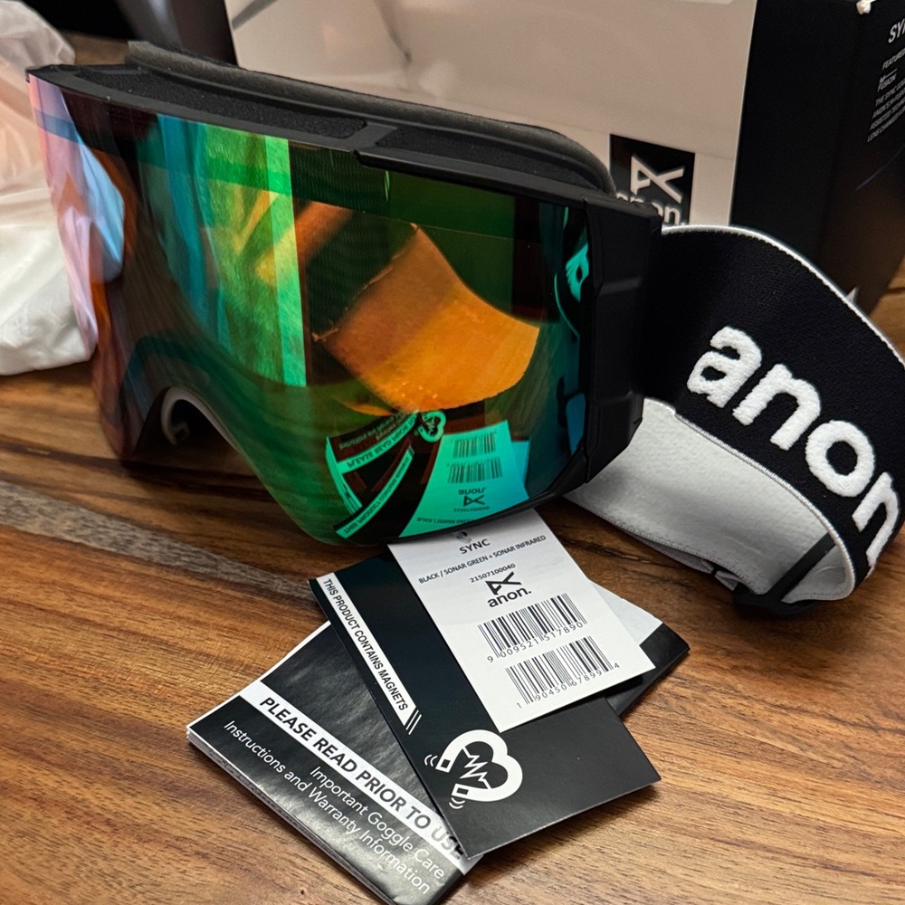Anon Sync M-fusion Goggles with Mirrored Green Lens and spare low light lens